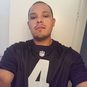 Meet your Posher, Luis